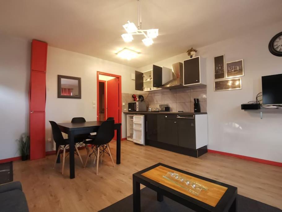 N1 F2 40M2 Avec Petit Jardin Appartement Hérouville-Saint-Clair Buitenkant foto